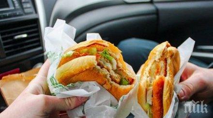 храната вкусна сме гладни