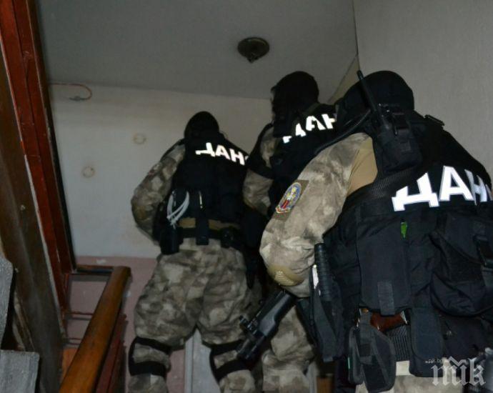 ИЗВЪНРЕДНО: ДАНС влезе в община Кочериново