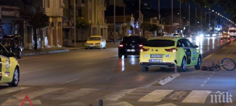 ЕКШЪН НА ПЪТЯ: Такси помете велосипедист в София (СНИМКИ)