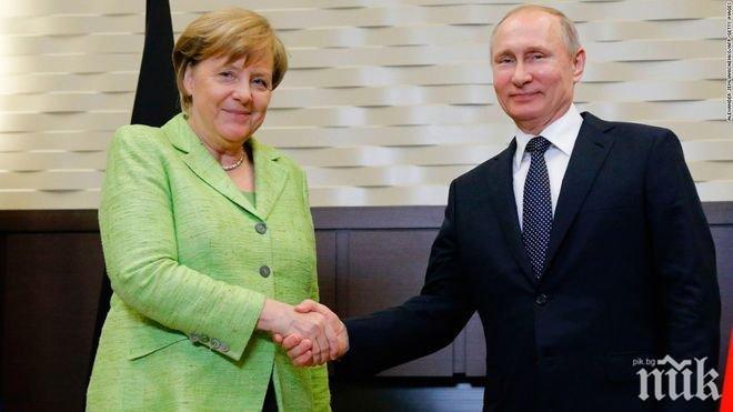 Меркел и Путин обсъдиха срещата на Нормандската четворка