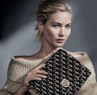 Дженифър Лорънс скрила булчинската си рокля в хотелски апартамент