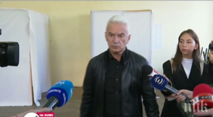 волен сидеров гласува каза лидерът атака