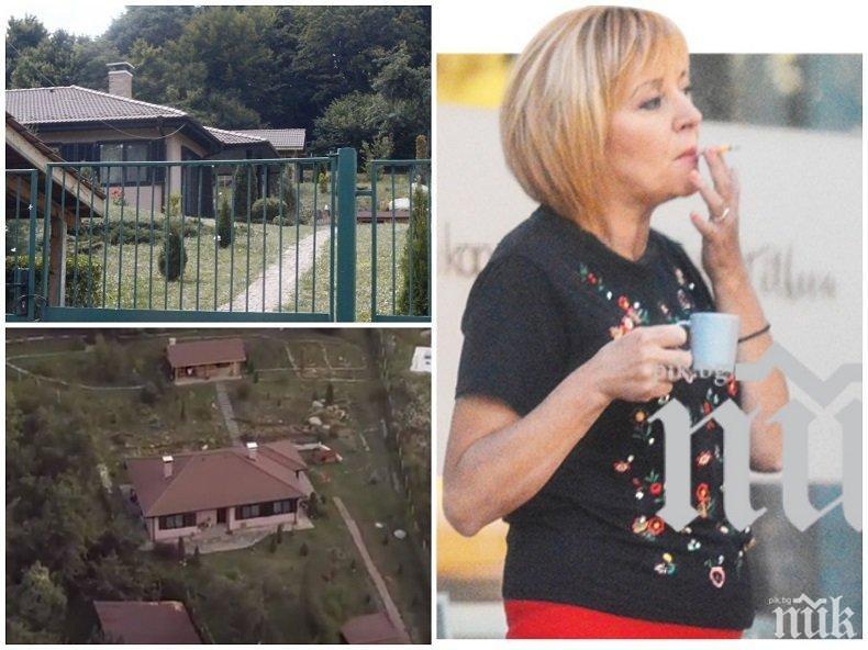 РЕЗИЛ В ПИК: Само 3-ма дойдоха на закриването на кампанията на Мая Манолова. Разпад в щаба й преди загубата в неделя (СНИМКИ)