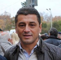 Червеният депутат Янков пред ПИК: Борисов да бъде разследван за Мишо Бирата, Цветанов за имотите му, а Фидосова за дипломата й