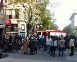 слаб протест бургас властта