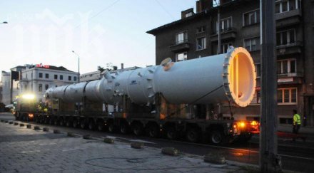 204 тонно чудовище блокира бургас