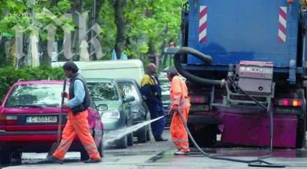 продължава миенето улици централните райони софия