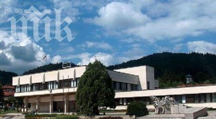 изграждат център културни услуги троян