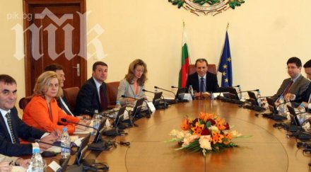 орешарски вдига тавана пенсиите 2017 1575