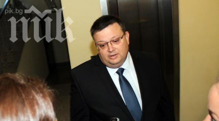 сотир цацаров дни обвинението цветанов влиза съда