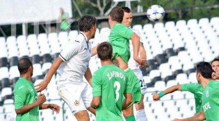 берое удари славия гост