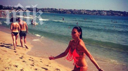 черната златка показа стегнатите форми каваците