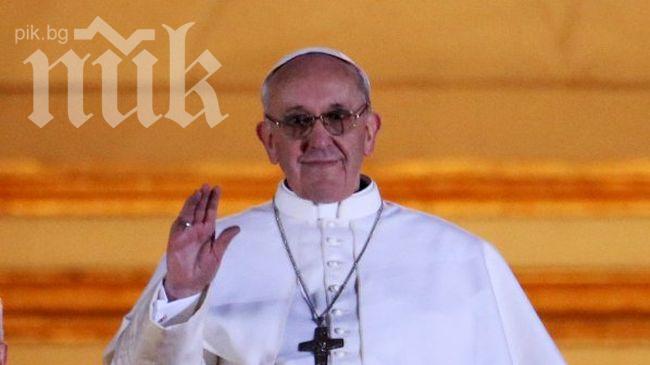 Папа Франциск ще опрощава грехове чрез Туитър