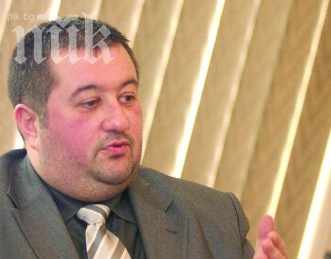 Скандалният Емил Иванов се срещнал с румънския посланик