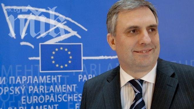 Червеният евродепутат Калфин: Трябват нови избори, да гласуваме масово!