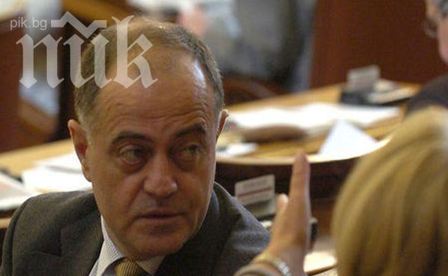 Ген. Атанас Атанасов: Бойко се отърва от воденичния камък Фидосова