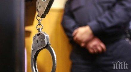 тайник мъж крие продължение години наркотици носа