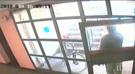 мъж видя крадец камера задържа