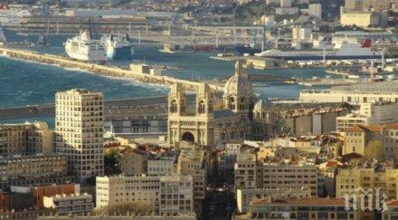 застреляха шестима бар марсилия