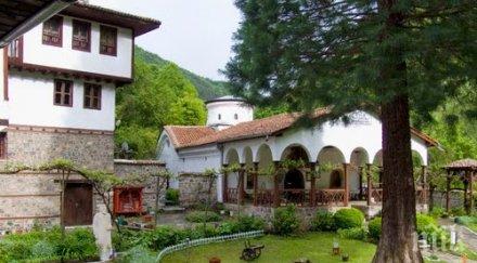 внимание игуменът манастира седемте престола алармира мнима врачка лъже мами наше име пазете