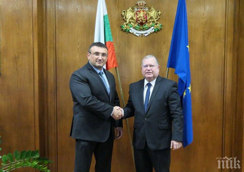 Министър Маринов се срещна с новоназначения посланик на Държавата Израел 
