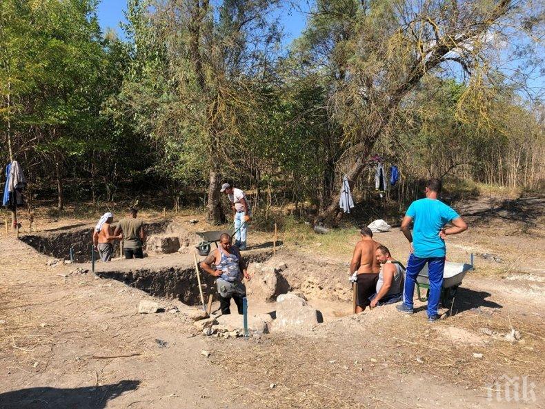 ПЪРВО В ПИК: Екипът на министър Банов с разкрития за археологическите проучвания край Девня - ето кога ще бъде отпуснато финансирането