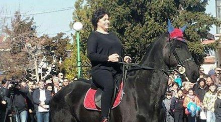 пик ретро корнелия кон бона