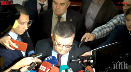 есклузивно пик цацаров гешев първи коментари отказа румен радев подпише указа обновена