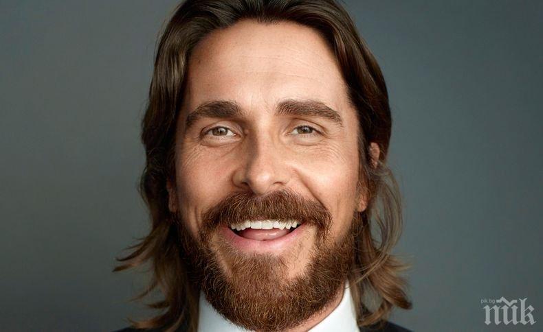 Заради роля: Крисчън Бейл свалил за няколко месеца 18 килограма (ВИДЕО)