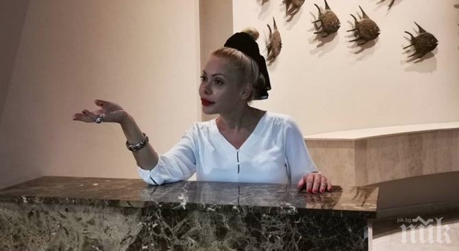 Албена Вулева се върна от гурбет