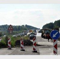 ВАЖНО: Ремонти блокират трафика по магистрала „Тракия“, карайте внимателно