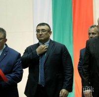 Цацаров, Гешев и Маринов се срещат с протестиращи, недоволни от работата на МВР