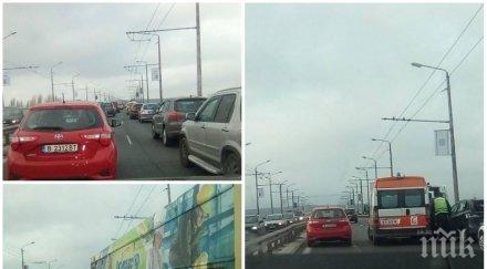 последните минути тежка катастрофа аспаруховия мост варна четирима ранени снимки