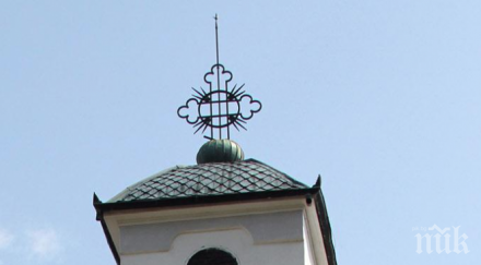 ремонтираха трънския манастир архангел михаил