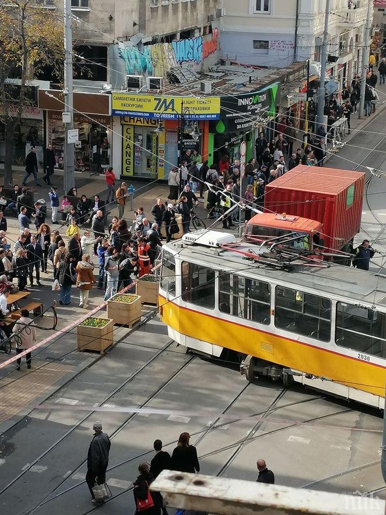 Ватманката виновна за дерайлиралия трамвай в София