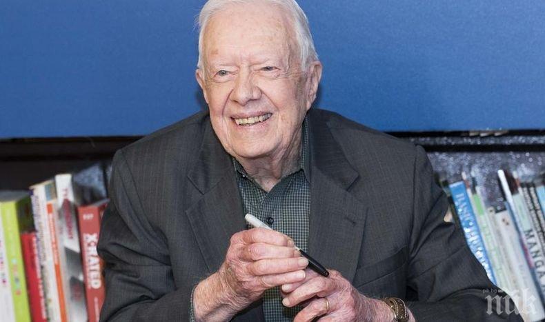 Бившият президент на САЩ Джими Картър бе приет в болница