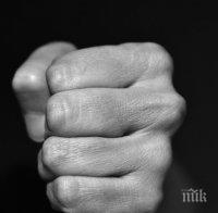 Потрошиха от бой мъж пред дискотека в Ботевград