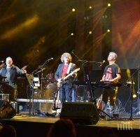 РОДИХА СЕ НОВИТЕ РОКАДЖИИ: Пето внуче проплака в култовата група ФСБ