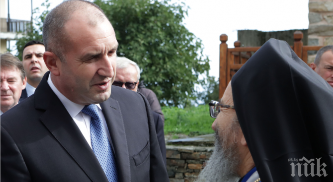 Президентът Румен Радев ще посети Зографския манастир в Света гора