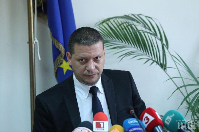 Илиан Тодоров оспорва пред съда вдигането на цените на водата в Софийска област