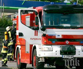 възрастна жена обгоря късо кърджали