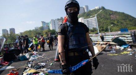 хонконг простреляха полицай стрела