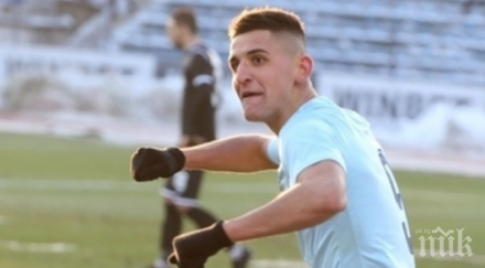 посочиха острието ахмедов стартира армейците