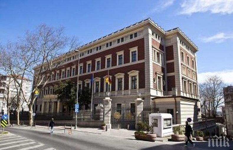 Турция е задържала адвоката на германското посолство в Анкара по подозрения в шпионаж
