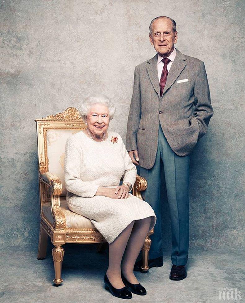 Кралица Елизабет чества 72 години от брака си с принц Филип