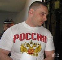 ЛУД ЕКШЪН: Галин Гея отвлече бус в Мездра, ченгетата го преследват