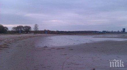 страшна аномалия случва азовско море отдръпна 100 навътре видео