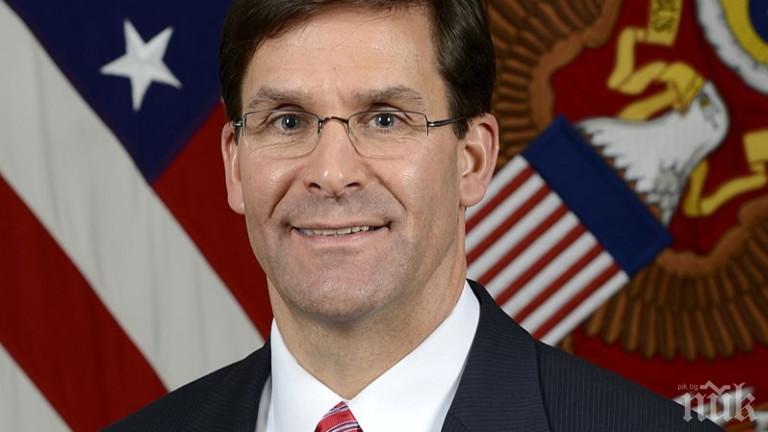 Шефът на Пентагона уволни министъра на американските ВМС