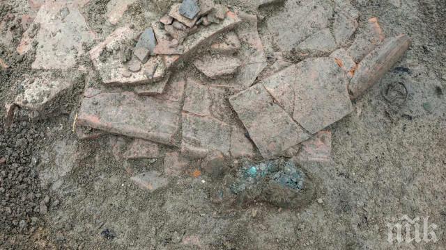 ЦЕННА НАХОДКА: Намериха сребърно съкровище в центъра на Пловдив