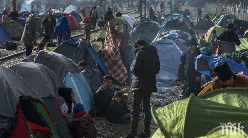 ТВЪРДО: Гърция затваря границите си за мигранти